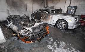 Kendaraan Penggiat Anti Korupsi Dibakar OTK